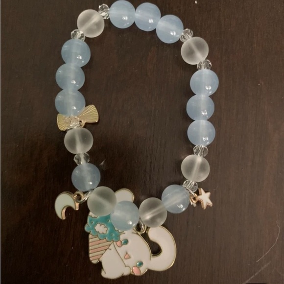 new! sanrio cinnamoroll charm bracelet - Picture 1 of 2